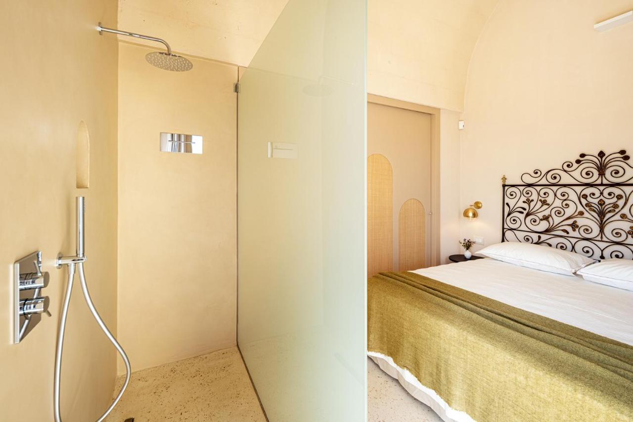 Il Giardino Grande - Dimora In Salento Bed & Breakfast Parabita Bagian luar foto